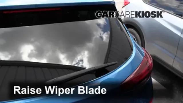 2019 Hyundai Tucson Limited 2.4L 4 Cyl. Balais essuie-glace arrière Changer les balais des essuie-glace